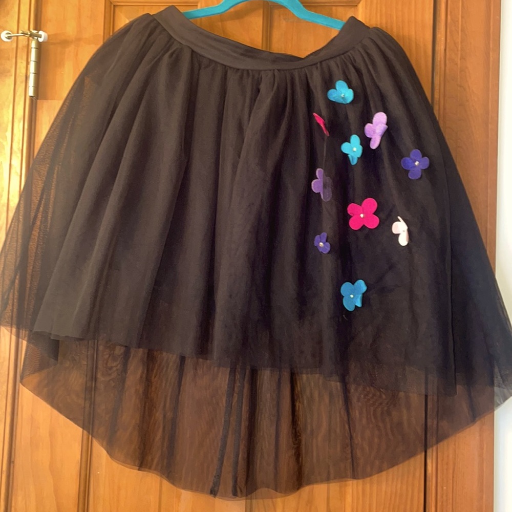 Girl elastic waist black skirt